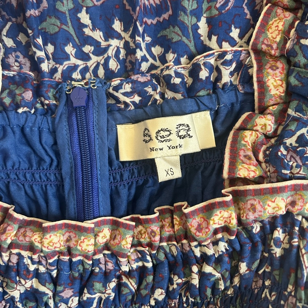 Sea Rosita Smocked Puff-Sleeve Midi-Dress in a blue floral pattern | XS - Picture 6 of 8
